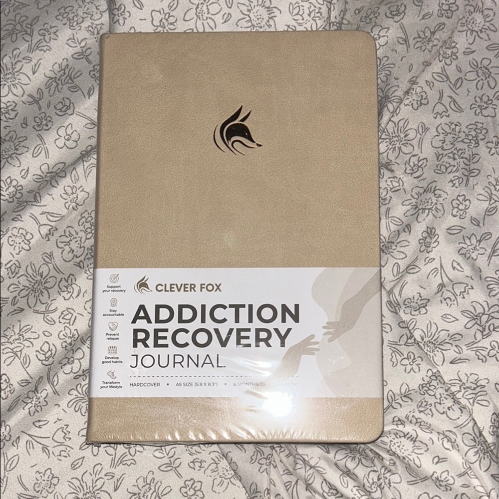Clever Fox Addiction Recovery Journal - Beige